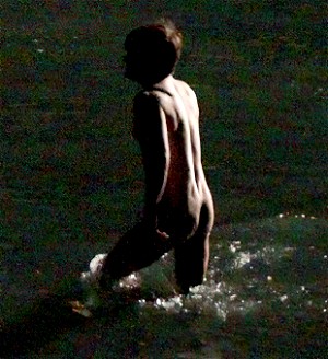 daniel radcliffe frontal nude on beach at night with woman%20(4).jpg